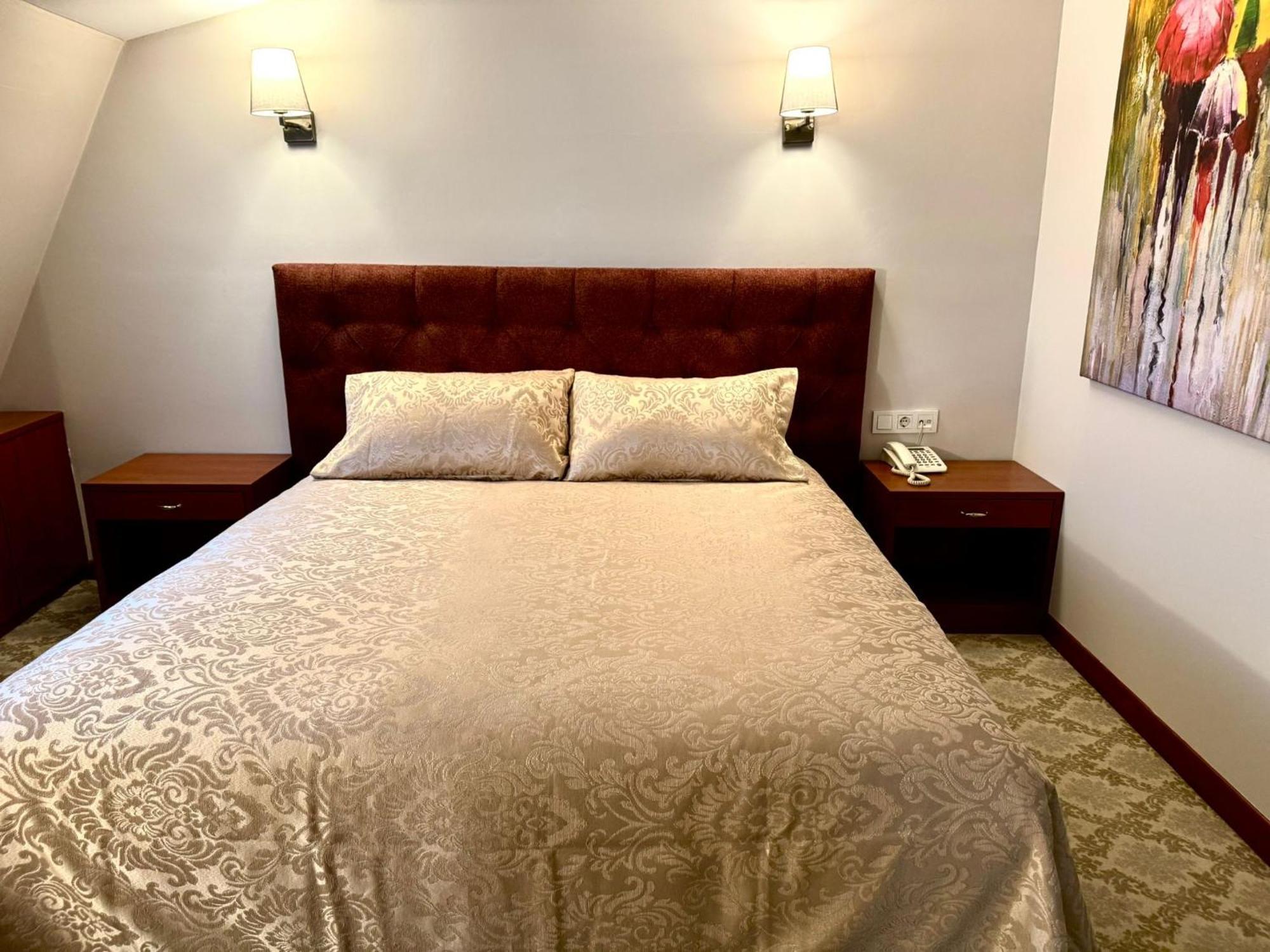 Golden Siyav Hotel — Photos 1